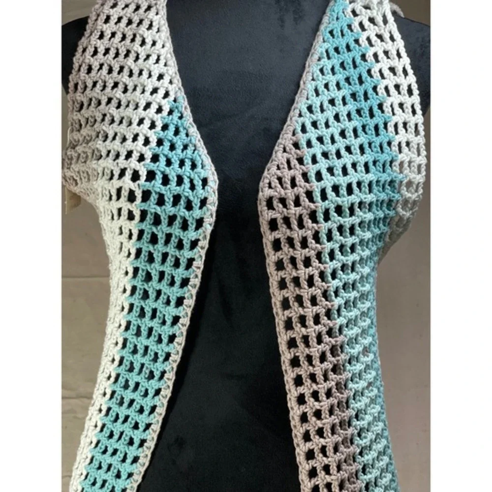 Crocheted Open Weave‎ Vest DLS Size X-Small Gradient Blue Grey White Fringe up